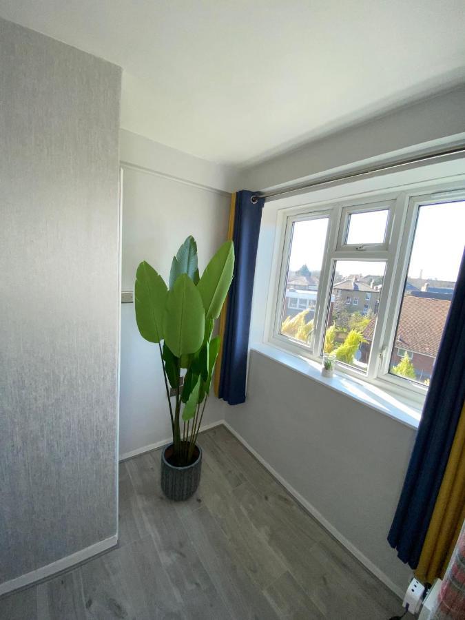 Bright, Spacious, Modern Interior Decor 2 Bedrooms Apartment With Amazing Views Londres Exterior foto