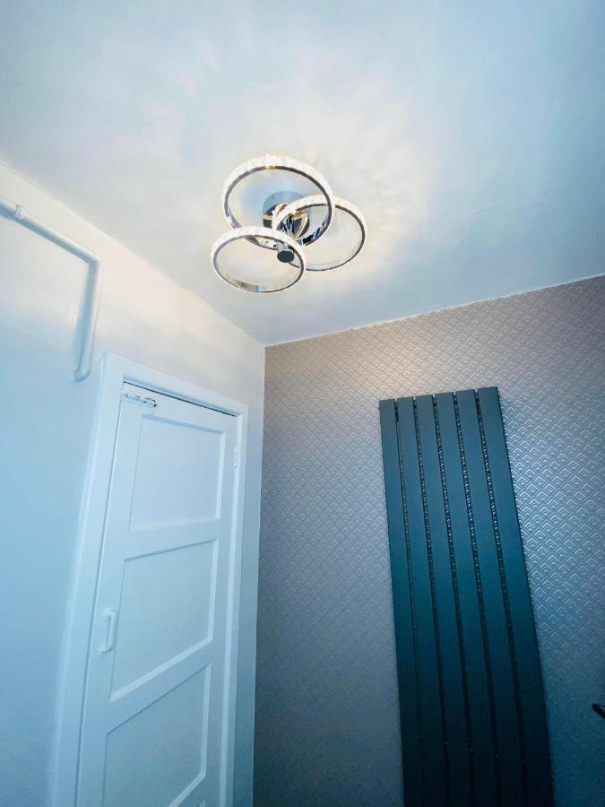 Bright, Spacious, Modern Interior Decor 2 Bedrooms Apartment With Amazing Views Londres Exterior foto